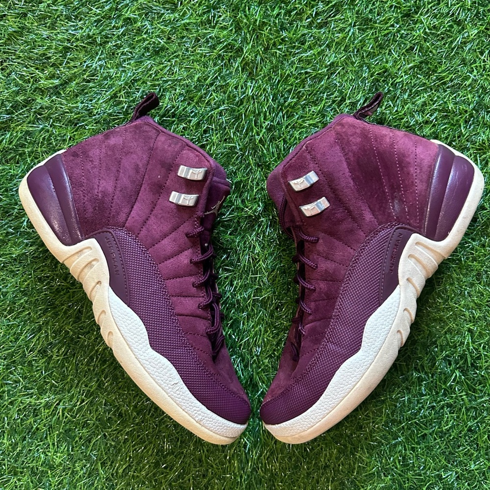 Air Jordan 12 Retro Bordeaux GS Size 7Y Burgundy Gold 153265-617 No Box
